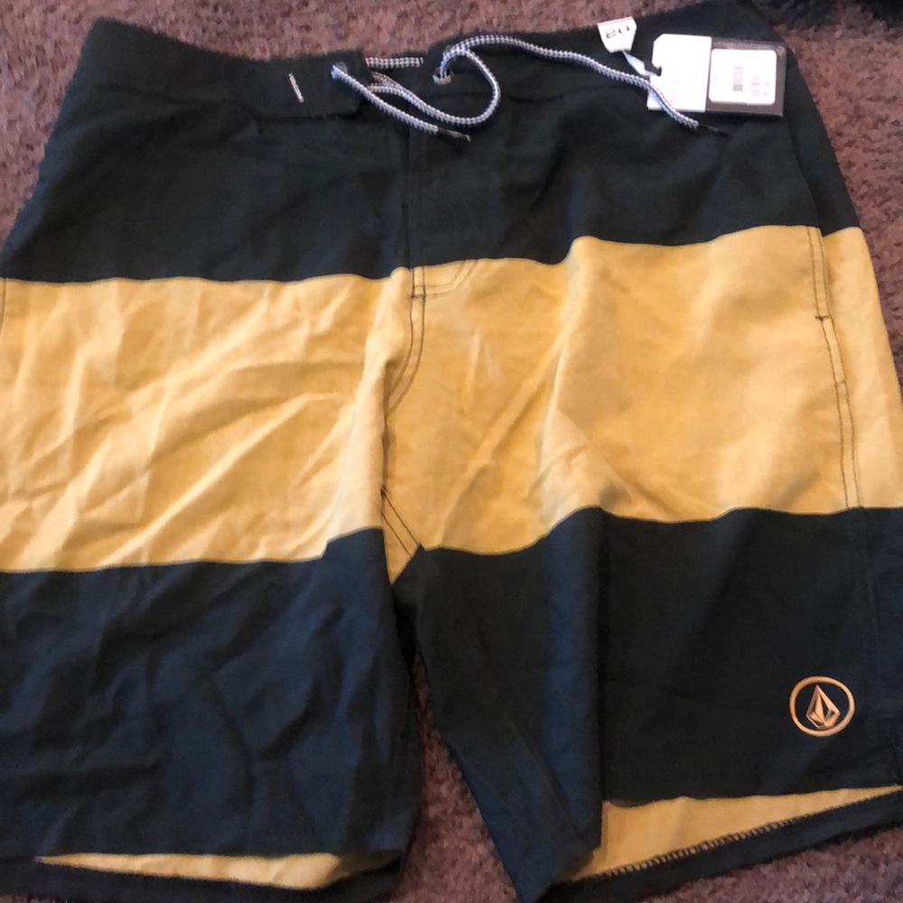 Volcom Hybrid Board shorts